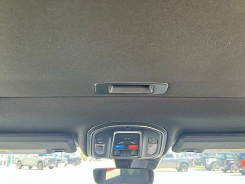 New 2025 Jeep Grand Cherokee Laredo X w/ Luxury Tech Group I image 25