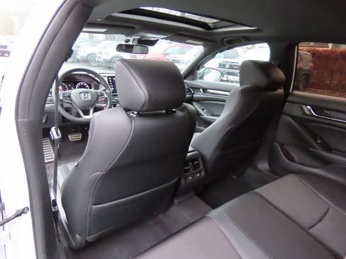 Used 2022 Honda Accord Sport image 13