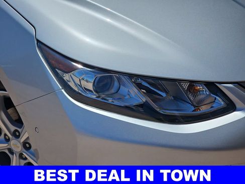 Used 2018 Chevrolet Volt Premier w/ Driver Confidence Package FWD image 33
