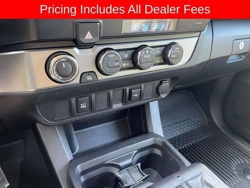 Used 2022 Toyota Tacoma SR AWD/4WD image 31