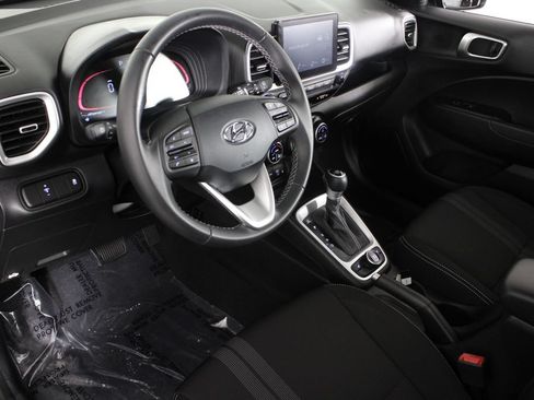 Certified 2026 Hyundai Venue SEL FWD image 18
