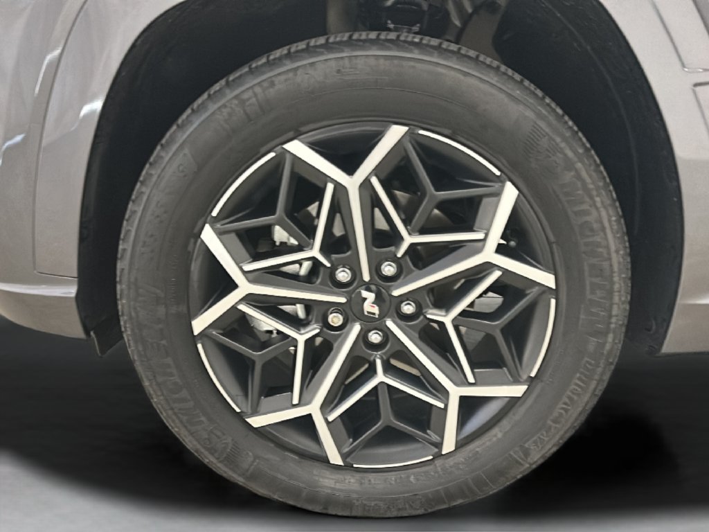 Certified 2024 Hyundai Tucson N Line AWD/4WD image 10