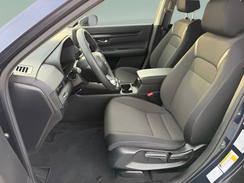 Used 2025 Honda CR-V LX image 21