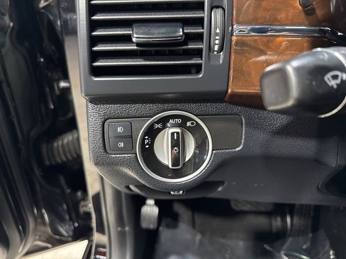 Used 2012 Mercedes-Benz GLK 350 4MATIC image 15