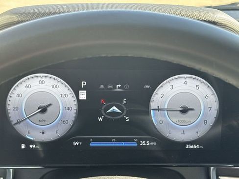 Used 2025 Hyundai Elantra SEL FWD image 14