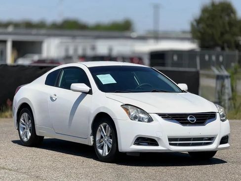 Used 2012 Nissan Altima 2.5 S FWD image 1