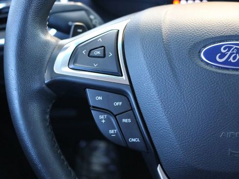 Used 2017 Ford Edge Titanium image 45