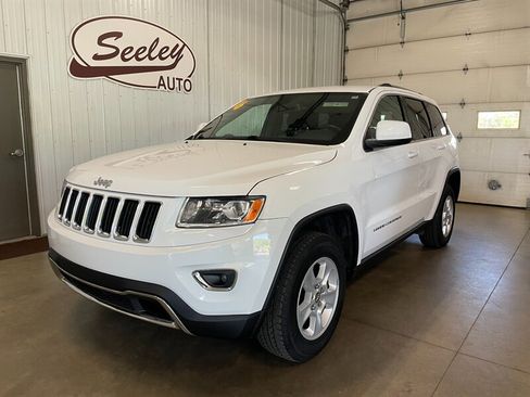 Used 2016 Jeep Grand Cherokee Laredo w/ Quick Order Package 23E AWD/4WD image 2