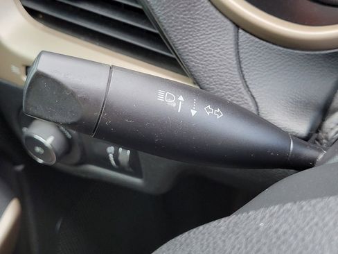 Used 2018 Jeep Cherokee Latitude image 29