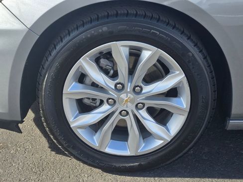 Used 2024 Chevrolet Malibu LT FWD image 9