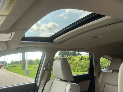 Used 2016 Honda CR-V Touring image 26