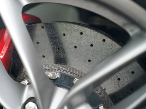 Used 2017 Ferrari 488 GTB RWD image 40