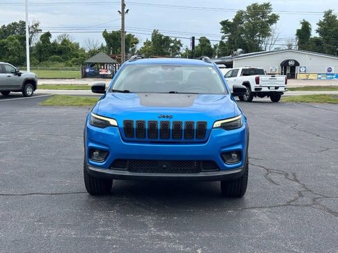Used 2022 Jeep Cherokee Latitude w/ Trailer Tow Group AWD/4WD image 8