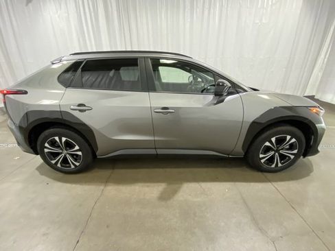 Used 2023 Toyota bZ4X XLE image 3