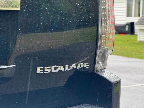 Used 2014 Cadillac Escalade Premium AWD/4WD image 9