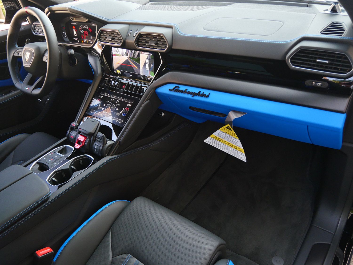 Used 2024 Lamborghini Urus S AWD/4WD image 23