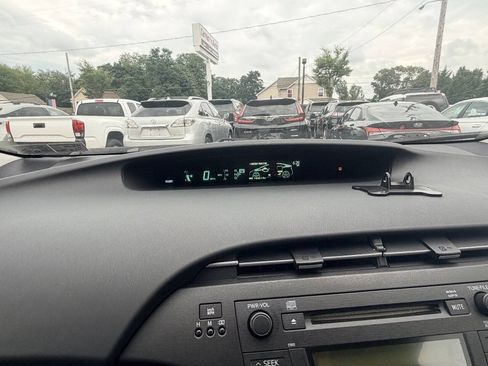 Used 2010 Toyota Prius FWD image 8