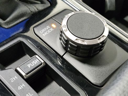 Used 2022 Toyota Tundra SR5 w/ SR5 Convenience Package image 27