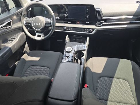 Used 2025 Kia Sportage LX FWD image 20