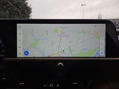 Used 2025 Toyota Crown Signia image 25