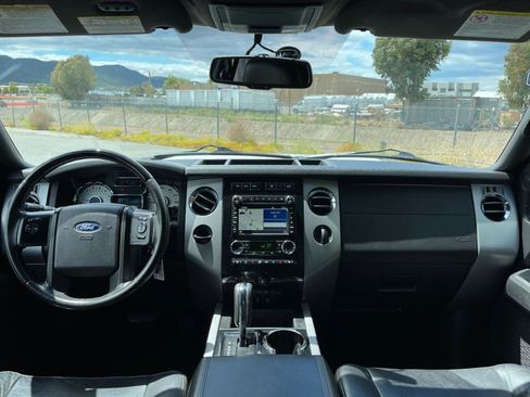 Used 2013 Ford Expedition EL Limited RWD image 12