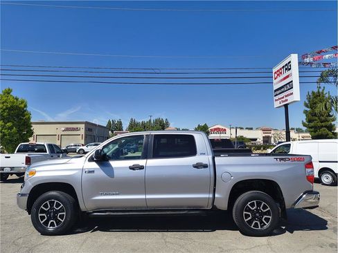 Used 2015 Toyota Tundra SR5 w/ TRD Off Road Package AWD/4WD image 16