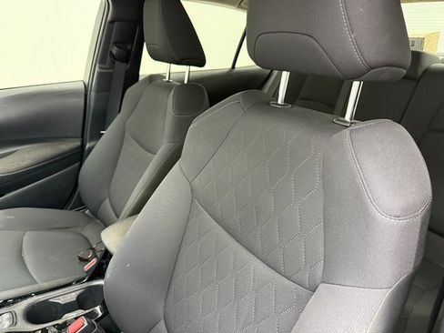 Used 2021 Toyota Corolla LE w/ Carpet Mat Package (TMS) image 8