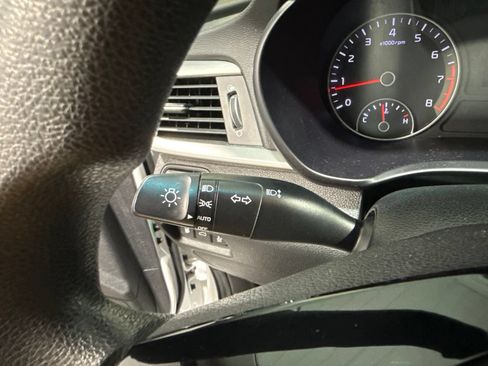 Used 2020 Kia Optima LX FWD image 31