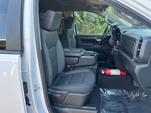 Used 2024 Chevrolet Silverado 2500 LT image 14