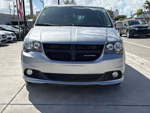 Used 2018 Dodge Grand Caravan SE image 17