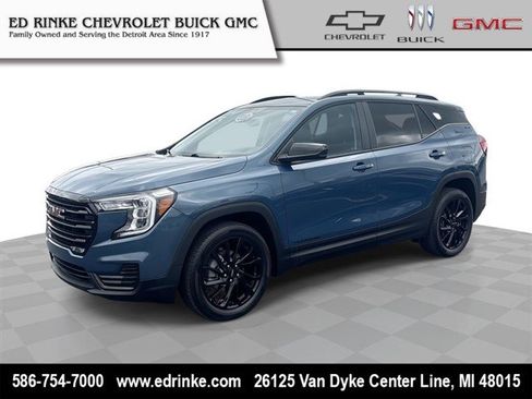 Used 2024 GMC Terrain SLE w/ Driver Convenience Package FWD image 1