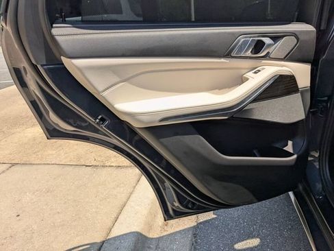 Used 2020 BMW X5 sDrive40i w/ Executive Package RWD image 36