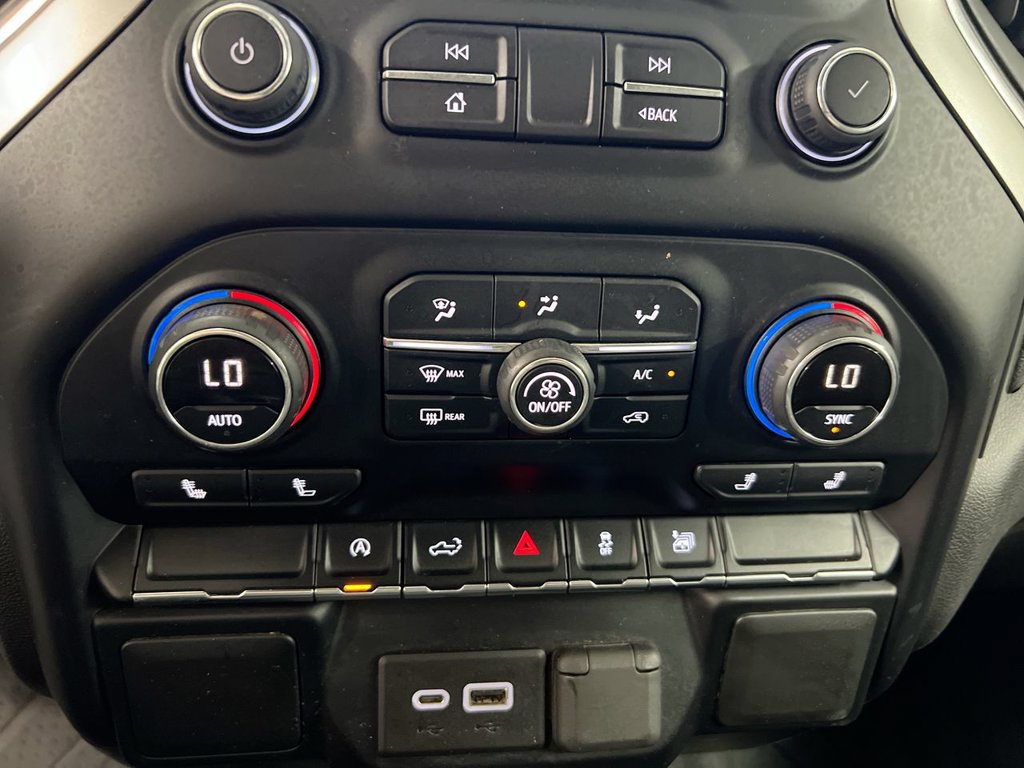 Used 2020 Chevrolet Silverado 1500 LT w/ All-Star Edition AWD/4WD image 16