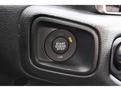 Used 2025 Jeep Wrangler Sport image 19