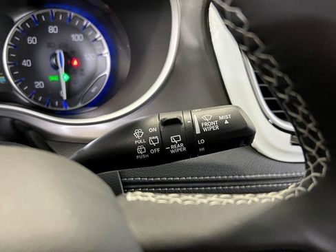 New 2026 Chrysler Pacifica Select image 40