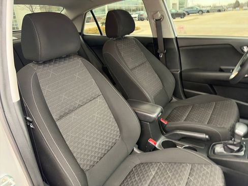 Used 2018 Kia Rio S image 13