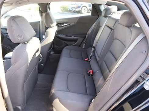 Used 2024 Chevrolet Malibu LT image 9