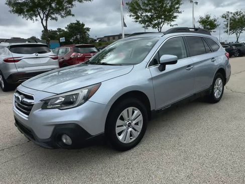 Used 2019 Subaru Outback 2.5i Premium image 4