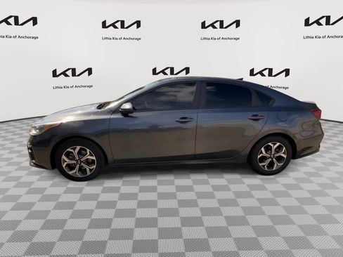Used 2021 Kia Forte LXS FWD image 6