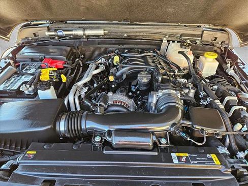 Used 2022 Jeep Gladiator Sport image 20