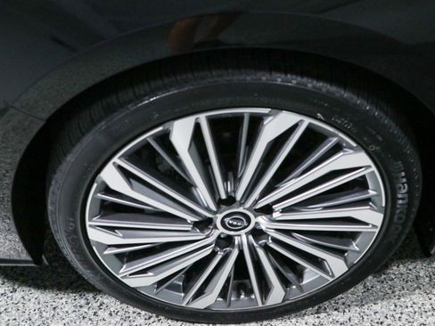 Used 2023 Nissan Altima 2.5 SL FWD image 11