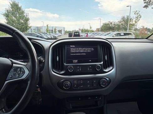 Used 2019 Chevrolet Colorado LT AWD/4WD image 30