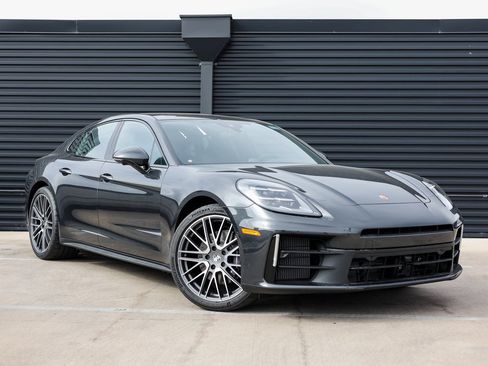 New 2026 Porsche Panamera RWD image 9
