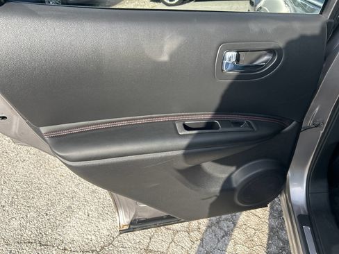 Used 2011 Nissan Rogue SV w/ SL Pkg image 14