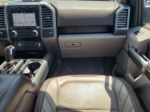 Used 2019 Ford F150 Limited w/ Trailer Tow Package image 15