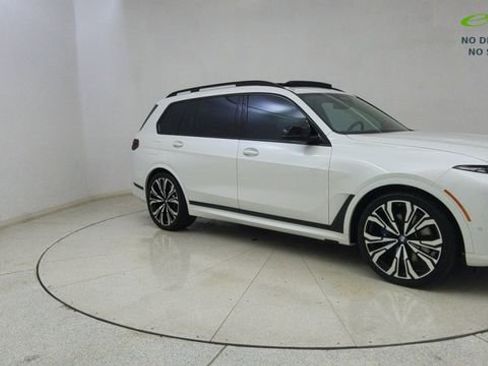 Used 2025 BMW X7 M60i AWD/4WD image 70
