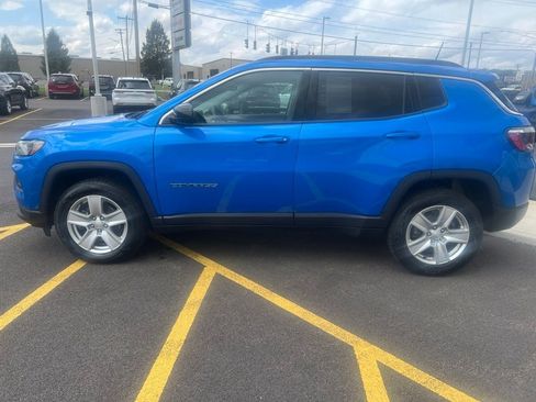 Used 2022 Jeep Compass Latitude w/ Convenience Group AWD/4WD image 6