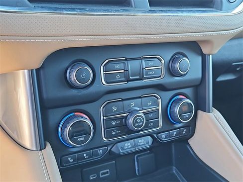 Used 2023 Chevrolet Tahoe Premier image 26