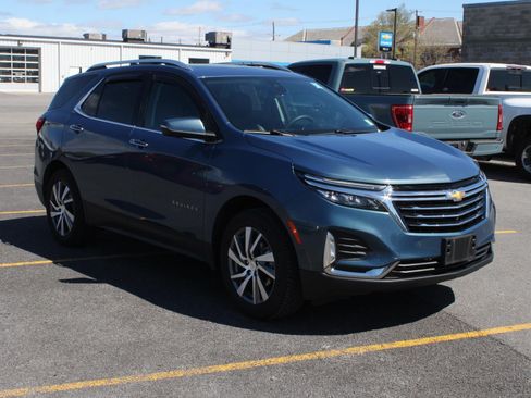 Used 2024 Chevrolet Equinox Premier AWD/4WD image 3