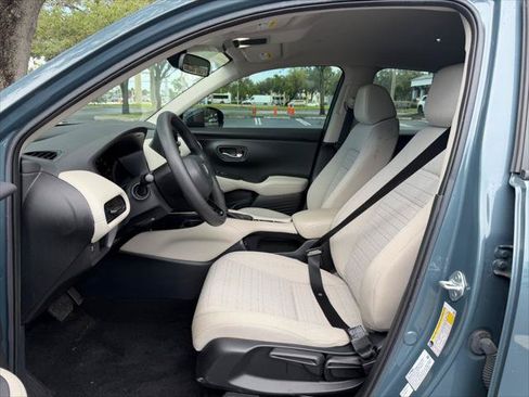 Used 2024 Honda HR-V LX image 24